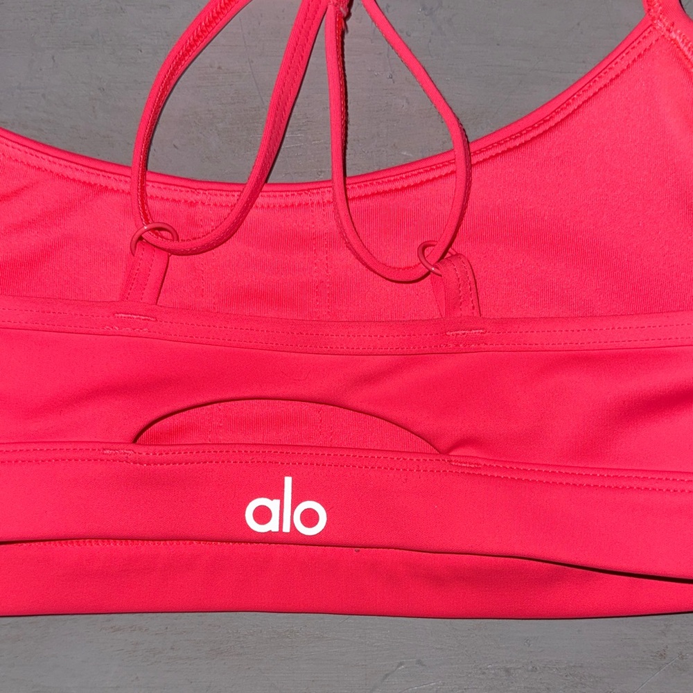 Alo Yoga-Airlift Intrugue Bra-Flourescent Pink Coral - Picture 4 of 4